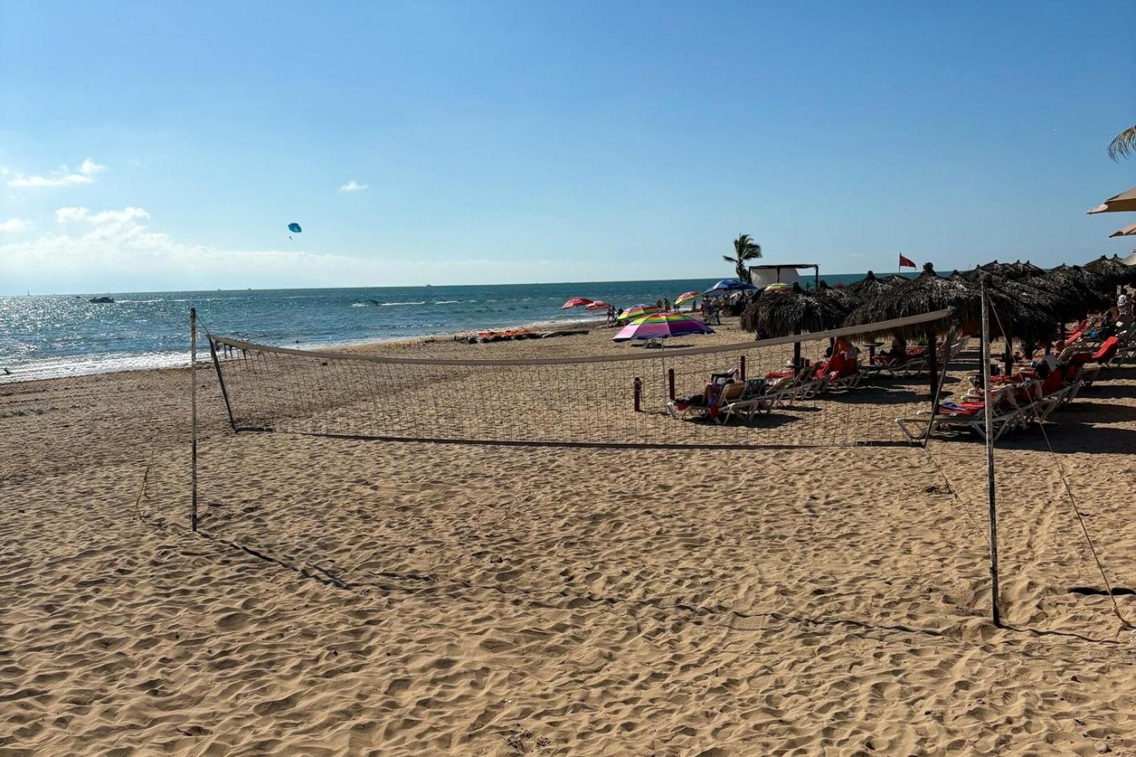 Holiday home Partial View, Wifi & Amenities!