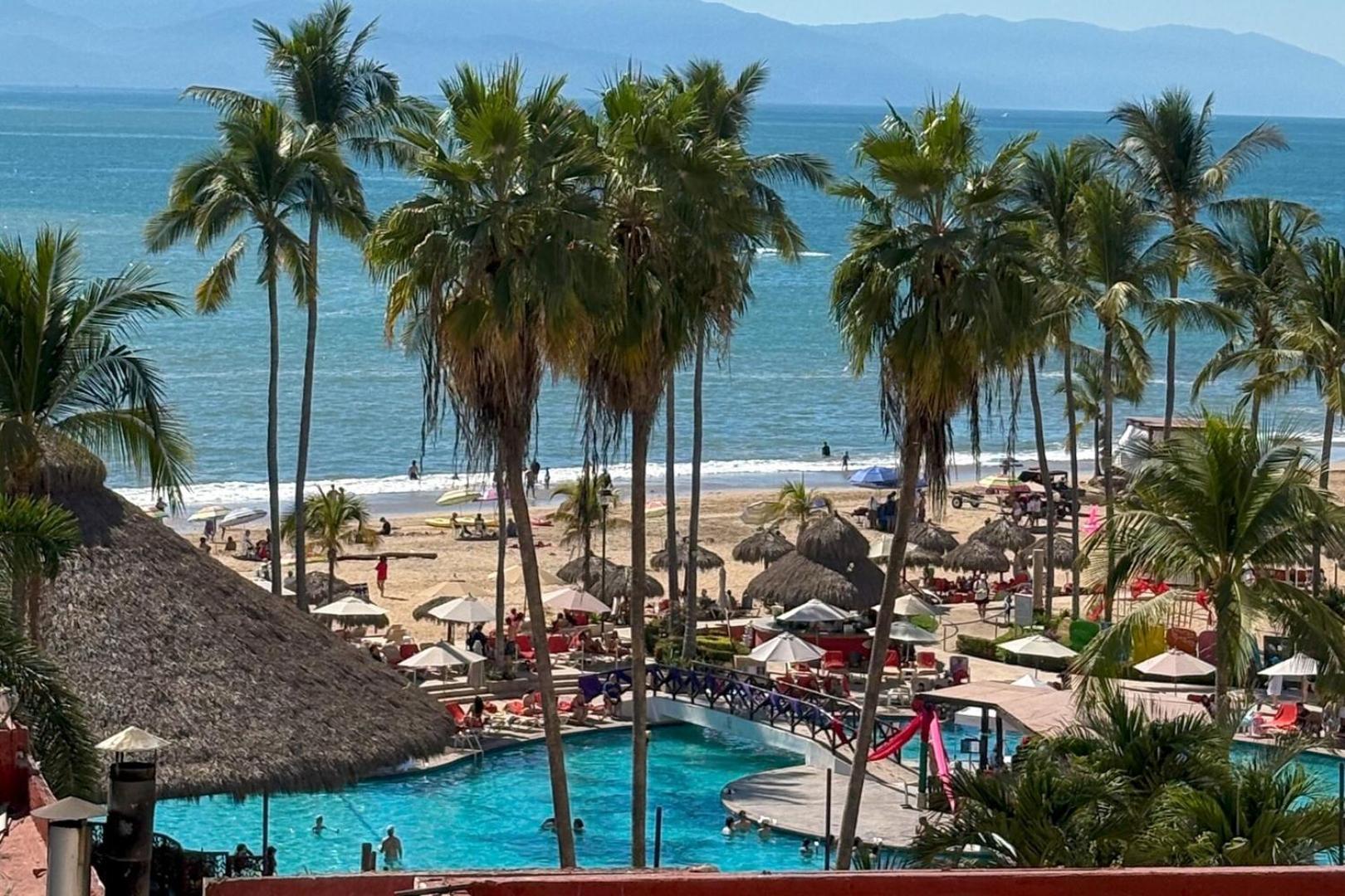 Partial View, Wifi & Amenities! *